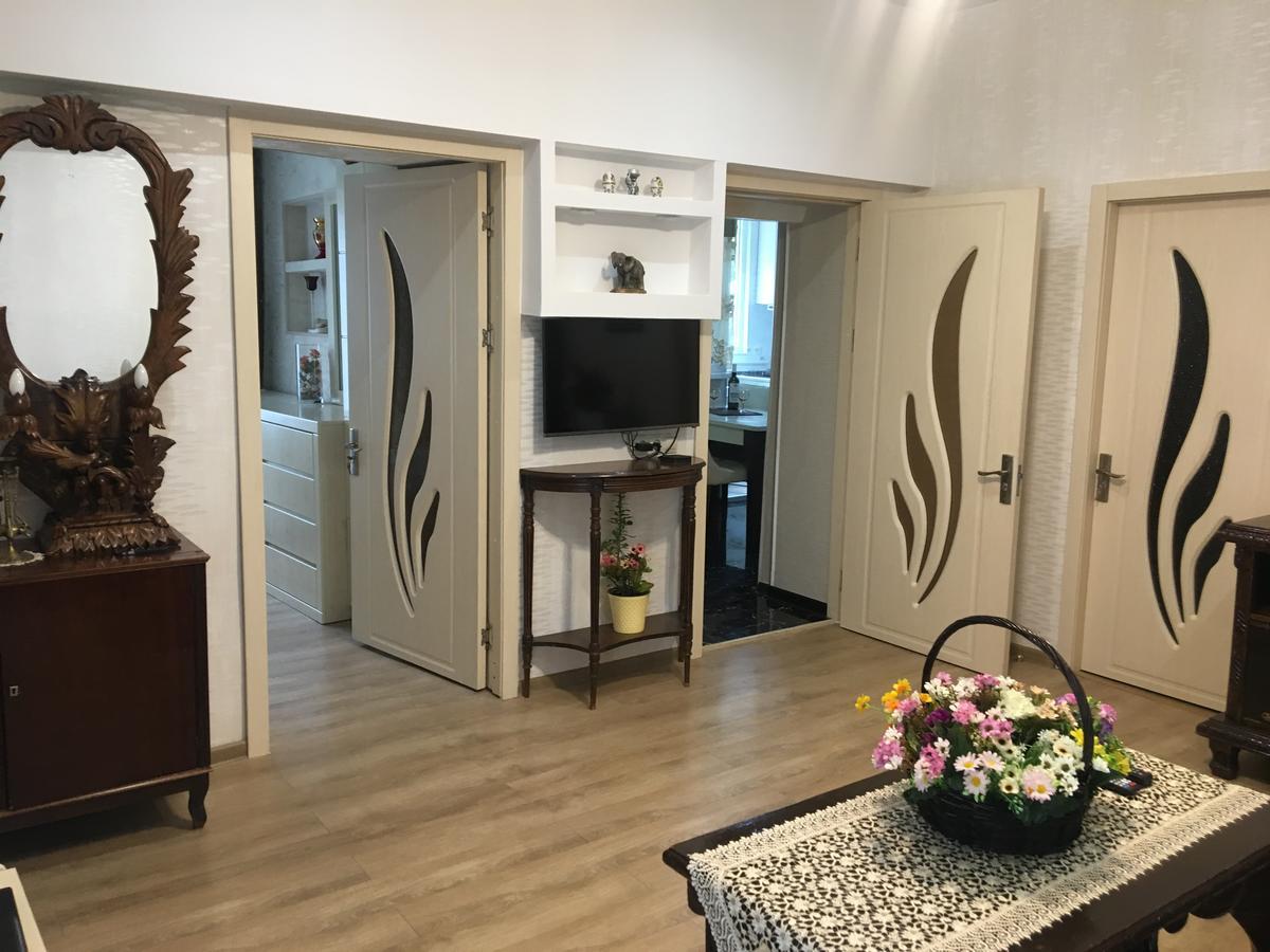 Apartamento Newly Renovated House Tiflis Exterior foto