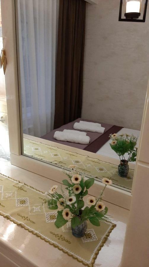 Apartamento Newly Renovated House Tiflis Exterior foto