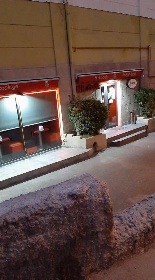 Apartamento Newly Renovated House Tiflis Exterior foto