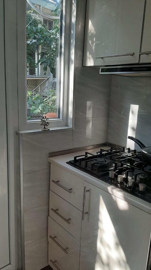Apartamento Newly Renovated House Tiflis Exterior foto