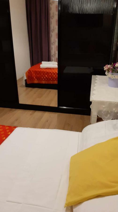 Apartamento Newly Renovated House Tiflis Exterior foto