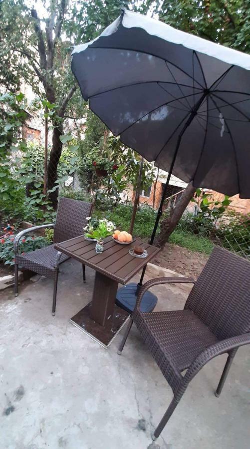 Apartamento Newly Renovated House Tiflis Exterior foto