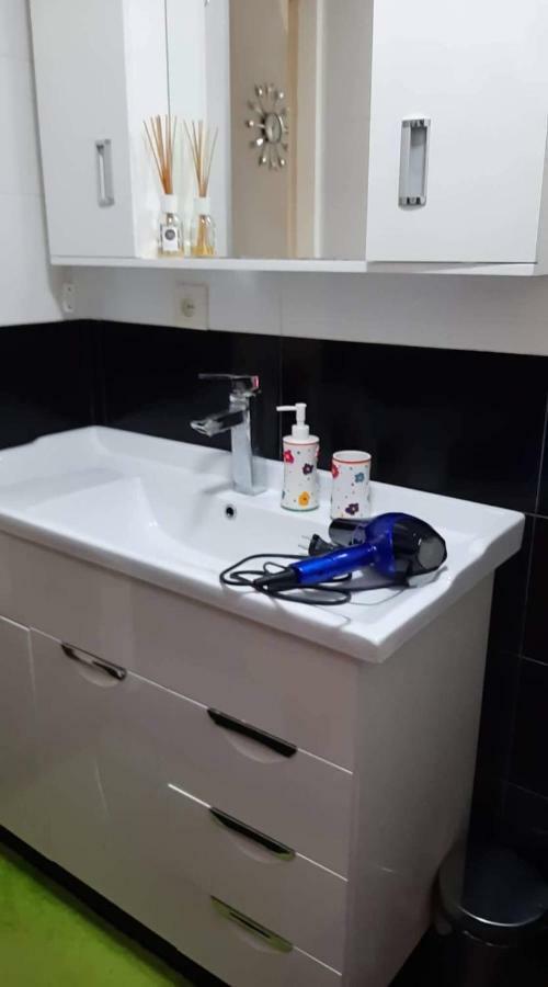 Apartamento Newly Renovated House Tiflis Exterior foto